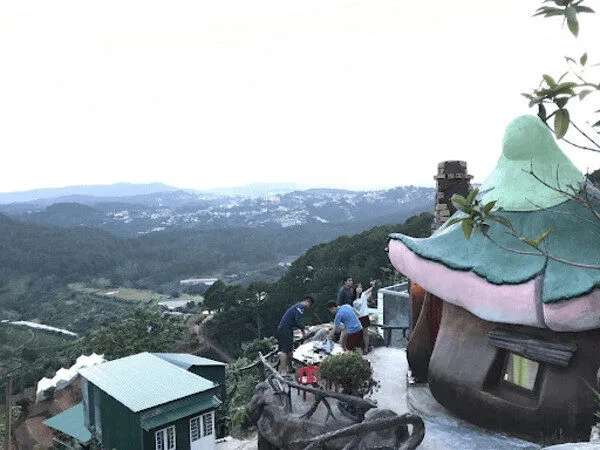 Homestay Nắng Xanh – Lạc Vào Thế Giới Thần Tiên Giữa Lòng Đà Lạt