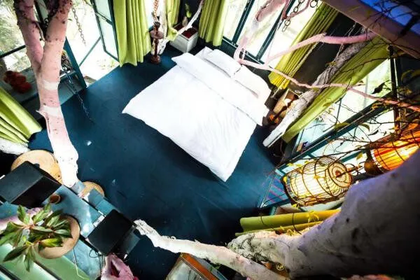 Khám Phá 10 Homestay Long Biên View Đẹp Nên Thơ, Giá Cả Hợp Lý